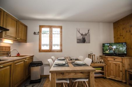 Skiverleih 3-Zimmer-Appartment für 4 Personen (LITCHI) - Les Fermes de Montenvers - Chamonix - Wohnzimmer