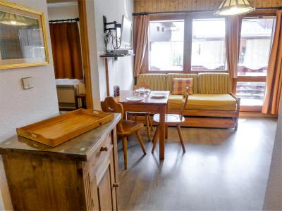 Rent in ski resort 3 room apartment 4 people (5) - Les Jardins du Mont-Blanc - Chamonix - Living room