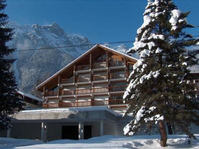 Rent in ski resort 1 room apartment 4 people (1) - Les Pècles - Chamonix - Winter outside