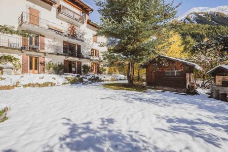 Rent in ski resort 5 room apartment 8 people (ASTER) - Maison de Pays les Arolles - Chamonix - Winter outside