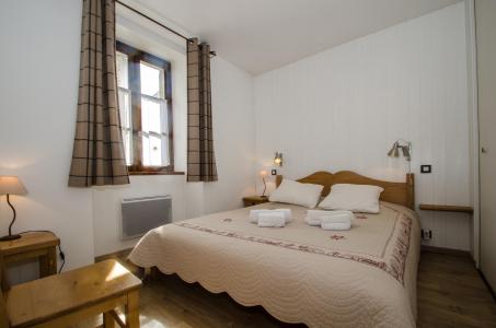 Rent in ski resort 3 room apartment 4 people - Maison de Pays Trevougni - Chamonix - Bedroom