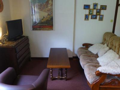 Rent in ski resort 3 room apartment 4 people (1) - Maison Novel - Chamonix - Living room