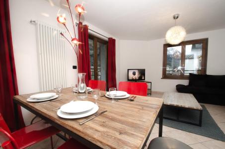 Rent in ski resort 3 room apartment 6 people (Epsilon) - Résidence Alpes 4 - Chamonix - Living room
