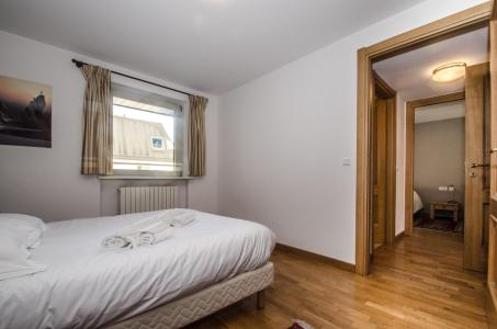 Rent in ski resort 4 room duplex apartment 6 people (ROSAS) - Résidence Androsace - Chamonix - Bedroom