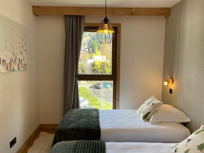 Rent in ski resort 3 room apartment 4 people (ALPAGA) - Résidence Blanc Mont-Blanc - Chamonix - Bedroom