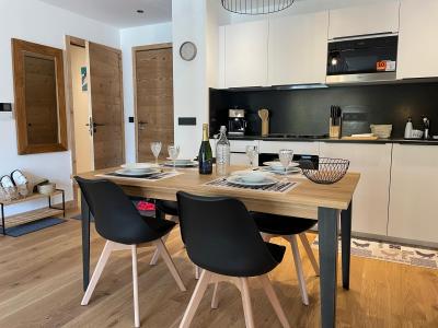 Rent in ski resort 3 room apartment 4 people (ALPAGA) - Résidence Blanc Mont-Blanc - Chamonix - Kitchen