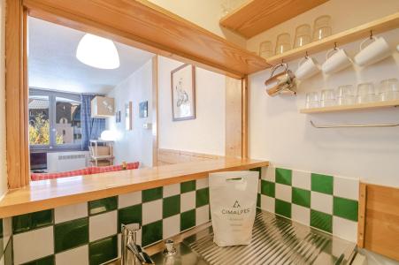 Rent in ski resort 2 room apartment 4 people (FORSYTIA) - Résidence Chamois Blanc - Chamonix - Kitchen