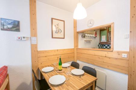 Skiverleih 2-Zimmer-Appartment für 4 Personen (FORSYTIA) - Résidence Chamois Blanc - Chamonix - Wohnzimmer