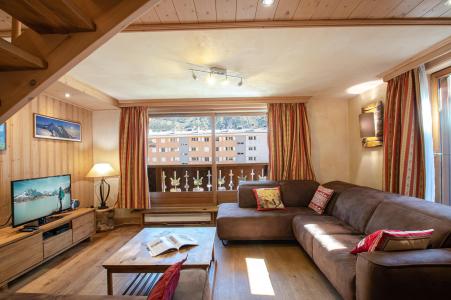 Skiverleih 4 Zimmer Maisonettewohnung für 6 Personen (Neva) - Résidence les Chalets du Savoy - Chamonix - Wohnzimmer