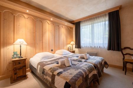 Rent in ski resort 6 room duplex apartment 8-10 people (Kashmir) - Résidence les Chalets du Savoy - Kashmir - Chamonix - Bedroom