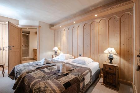 Rent in ski resort 6 room duplex apartment 8-10 people (Kashmir) - Résidence les Chalets du Savoy - Kashmir - Chamonix - Bedroom