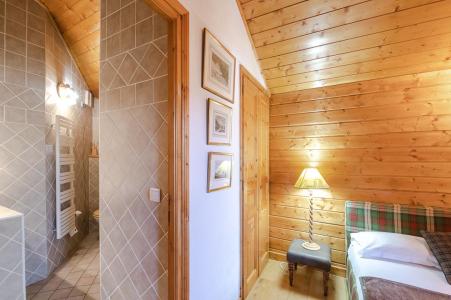 Rent in ski resort 5 room apartment 6-8 people - Résidence les Chalets du Savoy - Orchidée - Chamonix - Bedroom