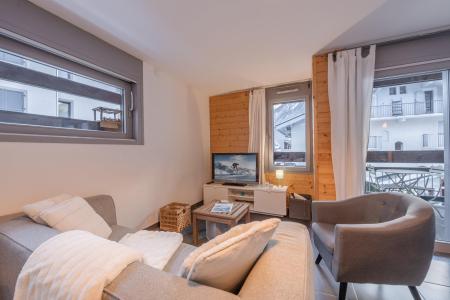 Rent in ski resort 3 room apartment 4 people (1) - Résidence Les Fermes de Montenvers 2 - Chamonix - Living room