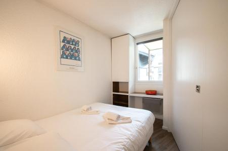 Rent in ski resort 2 room apartment 4 people (Aiguille) - Résidence les Jonquilles - Chamonix - Bedroom