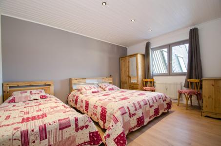 Rent in ski resort 2 room apartment 4 people - Résidence Lyret - Chamonix - Bedroom