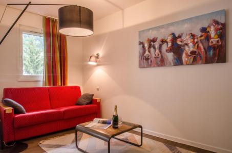 Rent in ski resort Studio 4 people (enora) - Résidence Rivière - Chamonix - Living room