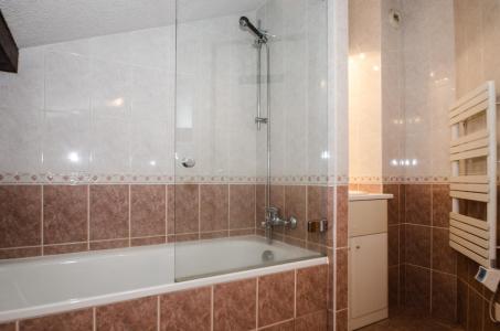 Location au ski Appartement duplex 3 pièces 6 personnes (antares) - Villa 1930 - Chamonix - Salle de bain