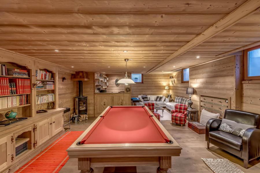 Rent in ski resort 7 room triplex chalet 12 people (CH) - Chalet Alpaga - Champagny-en-Vanoise
