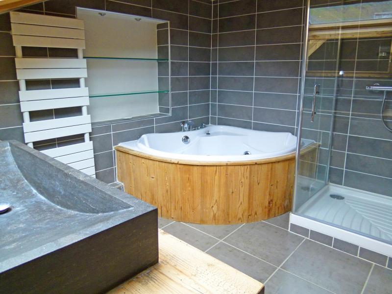 Rent in ski resort Chalet Bucher - Champagny-en-Vanoise - Bathroom