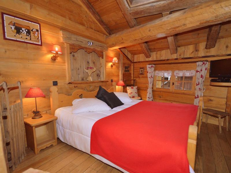 Аренда на лыжном курорте Chalet Champagny CPV01 - Champagny-en-Vanoise - Двухспальная кровать