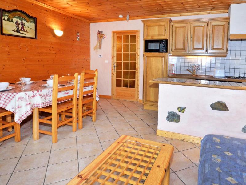 Rent in ski resort Chalet Côte Arbet - Champagny-en-Vanoise - Dining area