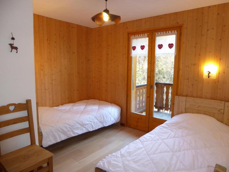 Rent in ski resort 4 room apartment 8 people (2) - Chalet Cristal - Champagny-en-Vanoise - Bedroom