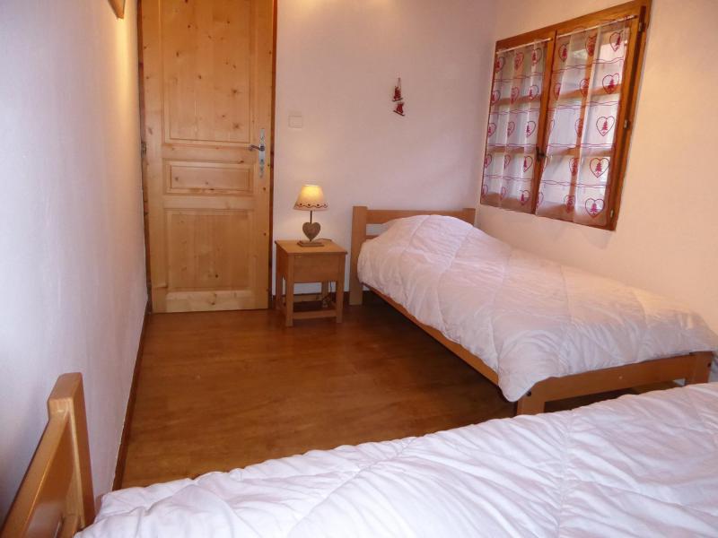 Rent in ski resort 2 room apartment 4 people (1) - Chalet Estelann - Champagny-en-Vanoise - Bedroom