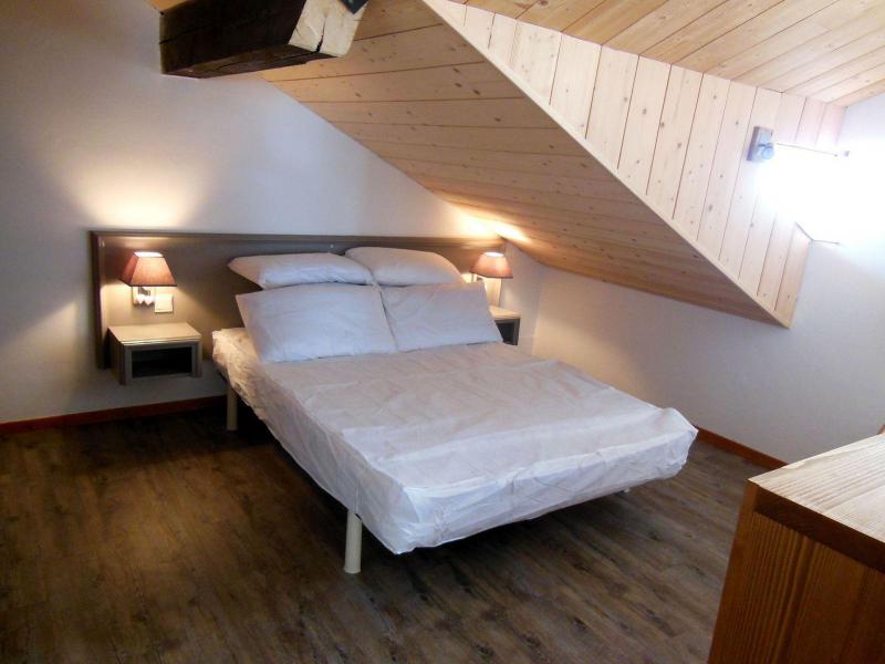 Rent in ski resort 2 room apartment 4 people (021CL) - Chalet Fleur de Neige - Champagny-en-Vanoise - Double bed