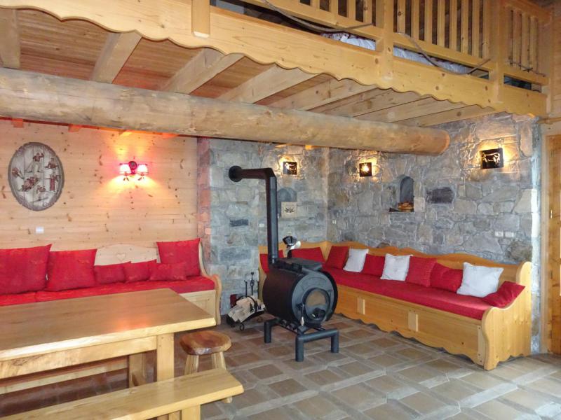 Rent in ski resort 2 room duplex chalet 8 people - Chalet la Ravière - Champagny-en-Vanoise - Living room