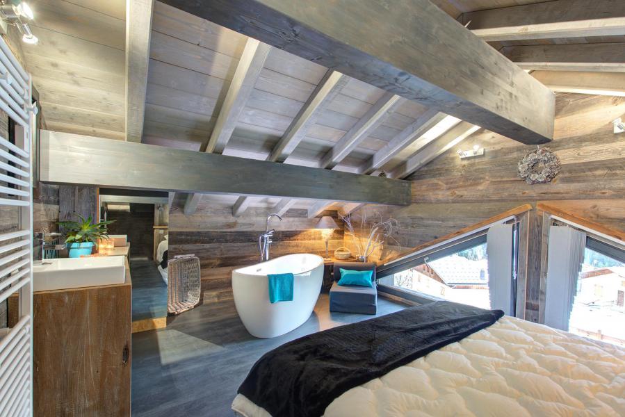 Rent in ski resort Chalet Mountain Paradise - Champagny-en-Vanoise - Bedroom