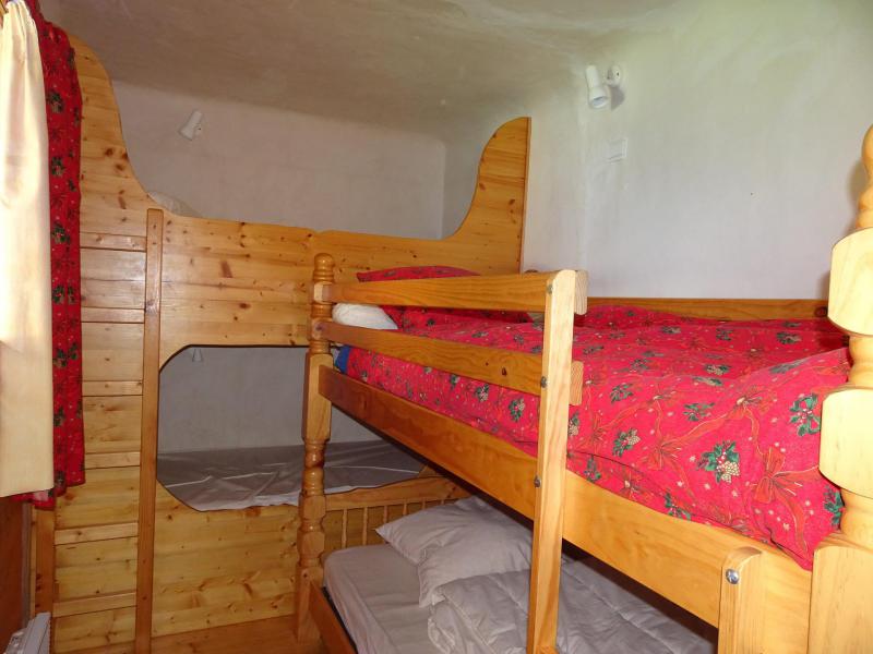 Rent in ski resort 6 room triplex apartment 12 people - Chalet Soldanelles - Champagny-en-Vanoise - Bedroom