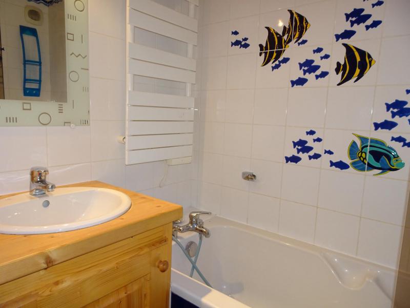Rent in ski resort 6 room triplex apartment 12 people - Chalet Soldanelles - Champagny-en-Vanoise - Bedroom