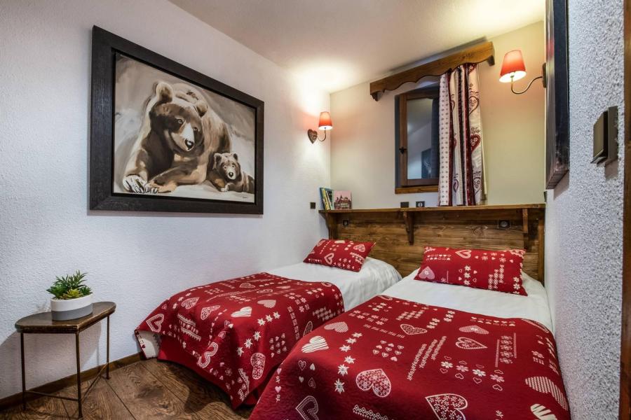 Rent in ski resort 2 room apartment 4 people (12) - Résidence Club Alpina - Champagny-en-Vanoise - Bedroom