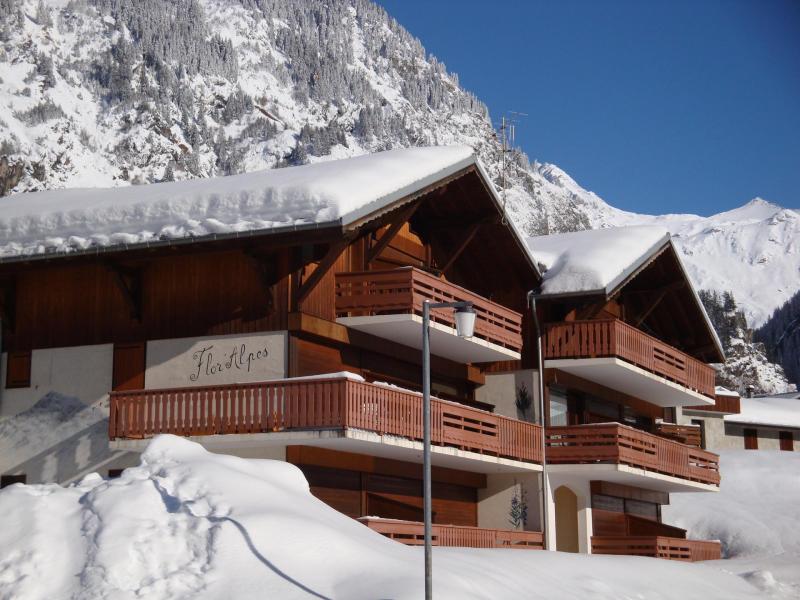 Аренда на лыжном курорте Résidence Flor'Alpes - Champagny-en-Vanoise - зимой под открытым небом