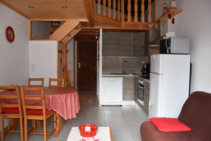 Ski verhuur Appartement 2 kamers 4 personen (GENTIANE) - Résidence Flor'Alpes - Champagny-en-Vanoise - Woonkamer