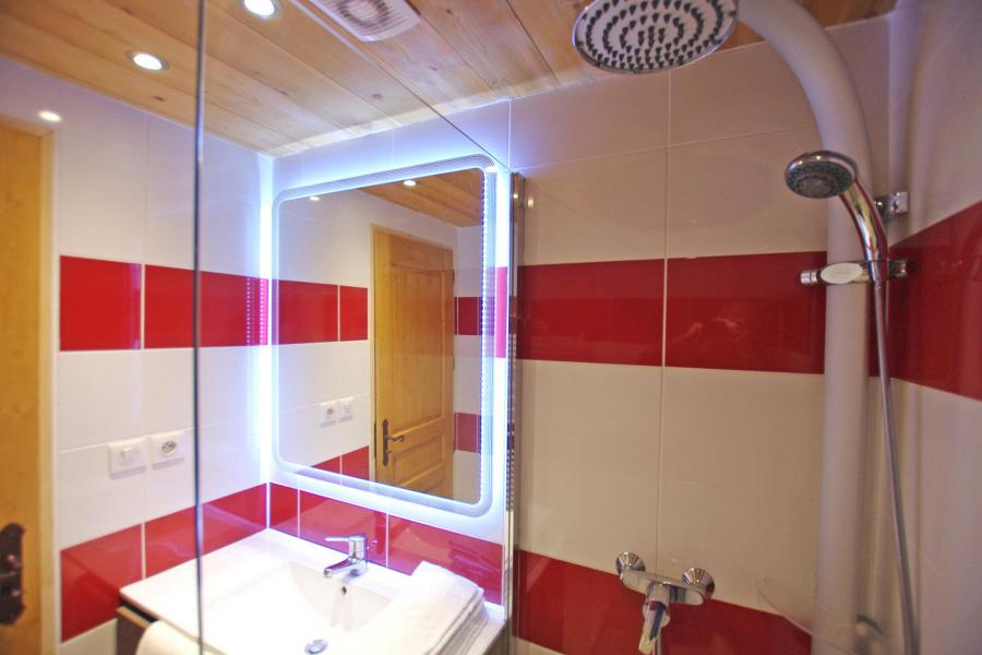 Rent in ski resort 6 room triplex apartment 12 people (002CH) - Résidence l'Echayer - Champagny-en-Vanoise - Shower room