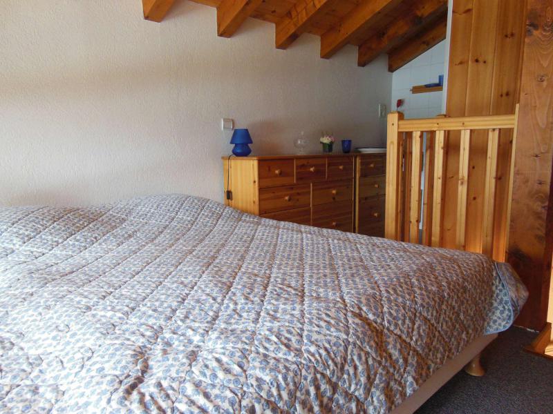 Rent in ski resort 4 room duplex apartment 7 people (009P) - Résidence la Tour du Merle - Champagny-en-Vanoise - Double bed