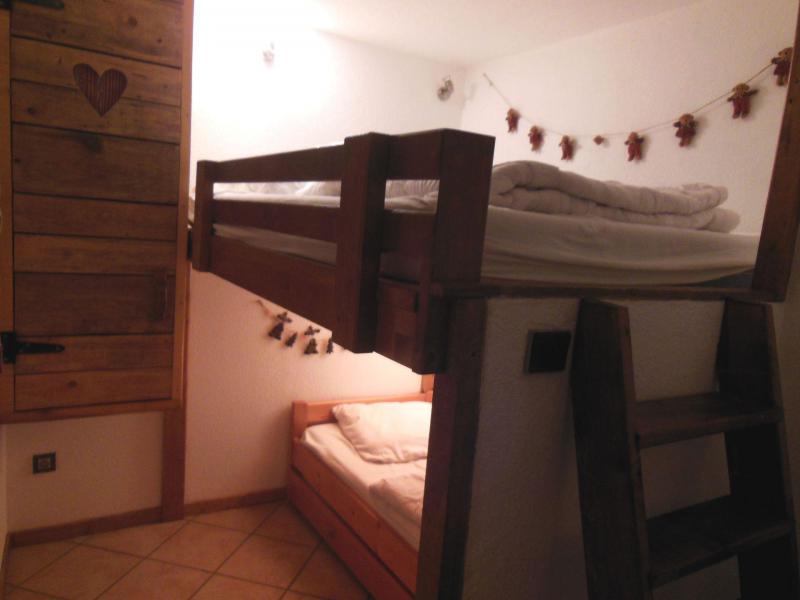 Rent in ski resort 2 room apartment 5 people (60CL) - Résidence le Centre - Champagny-en-Vanoise - Bunk beds