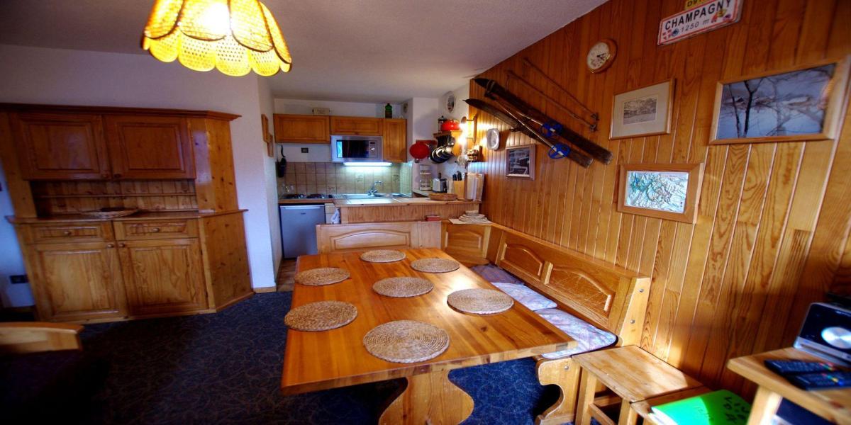 Rent in ski resort 2 room apartment cabin 6 people (034CL) - Résidence le Centre - Champagny-en-Vanoise - Living room