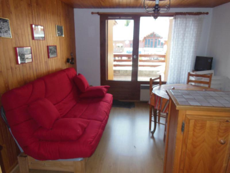 Rent in ski resort 2 room apartment sleeping corner 5 people (005CL) - Résidence le Centre - Champagny-en-Vanoise - Living room