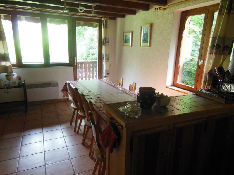 Rent in ski resort 5 room duplex apartment 8 people (A019CL) - Résidence les Clarines - Champagny-en-Vanoise - Table