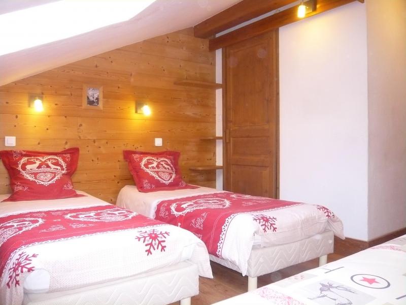 Rent in ski resort 3 room chalet 7 people - Résidence les Edelweiss - Champagny-en-Vanoise - Bedroom