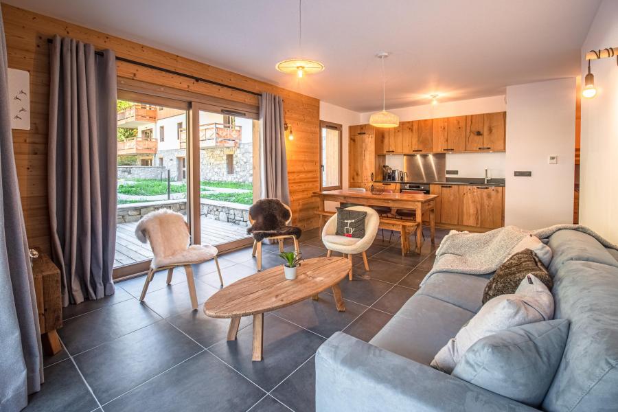 Rent in ski resort 3 room apartment sleeping corner 7 people (B04) - Résidence les Terrasses de la Vanoise - Champagny-en-Vanoise - Living room