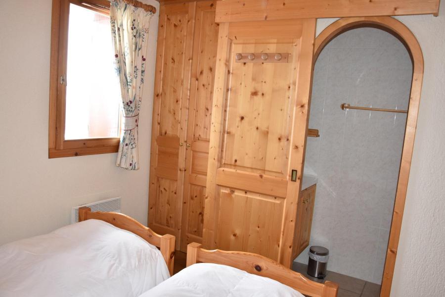 Ski verhuur Appartement 4 kamers 6 personen (12) - Résidence Tour du Merle - Champagny-en-Vanoise - Kamer