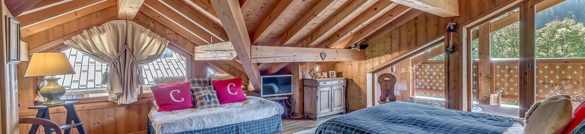 Rent in ski resort 7 room chalet 12 people (CH) - Chalet Alpaga - Champagny-en-Vanoise - Apartment