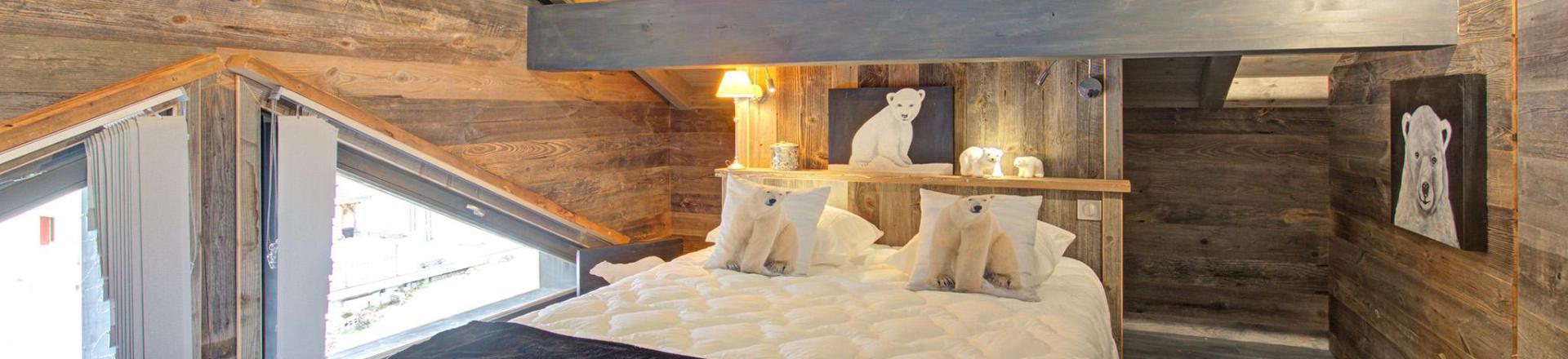 Rent in ski resort Chalet Mountain Paradise - Champagny-en-Vanoise - Bedroom under mansard