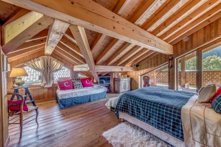 Rent in ski resort 7 room triplex chalet 12 people (CH) - Chalet Alpaga - Champagny-en-Vanoise - Apartment