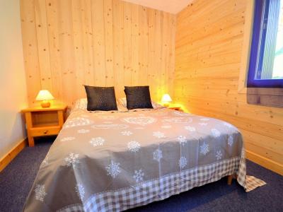 Rent in ski resort Chalet Carella - Champagny-en-Vanoise - Bedroom