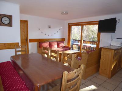 Wynajem na narty Apartament 4 pokojowy 8 osób (2) - Chalet Cristal - Champagny-en-Vanoise - Pokój gościnny