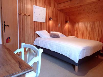 Rent in ski resort 4 room chalet 7 people (CH) - Chalet La Clarée - Champagny-en-Vanoise - Apartment